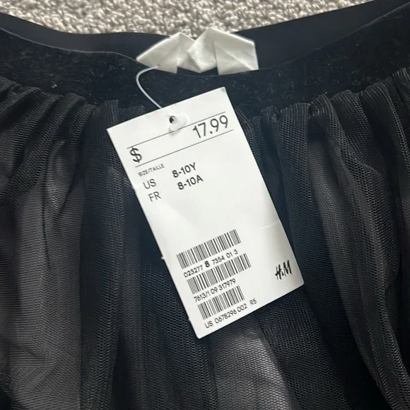 NWT H&M Black Bats Skirt - Picture 3 of 4